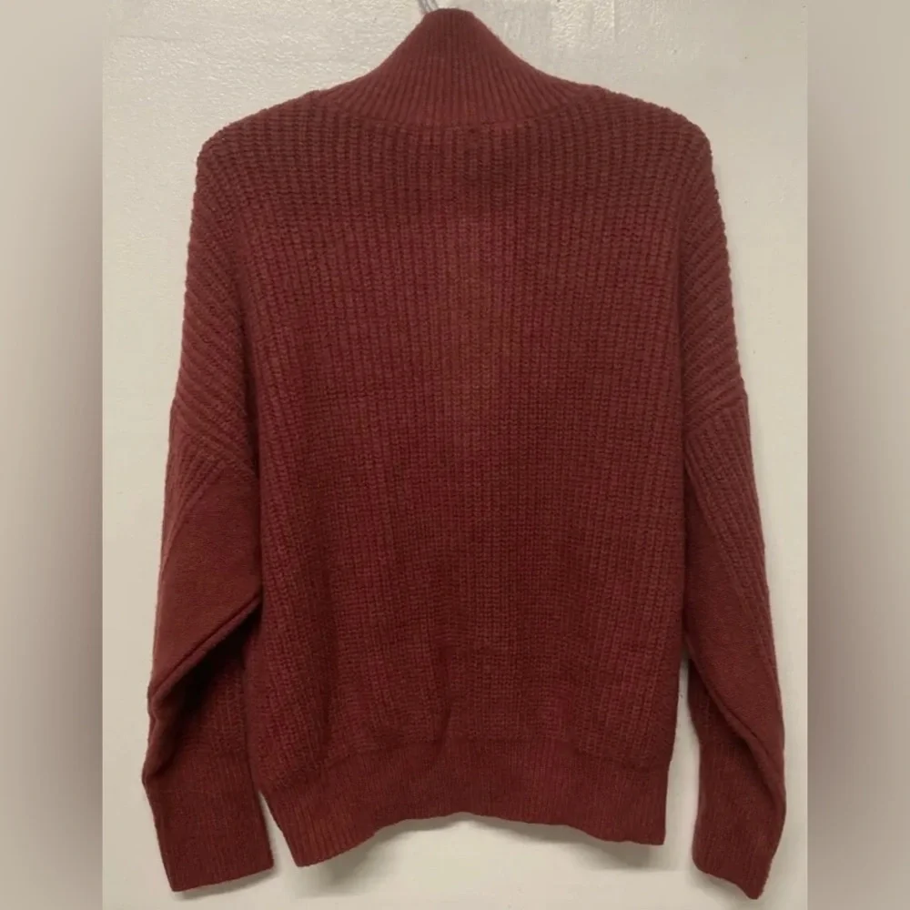 New! Flag & Anthem Womens Sweater Half Zip Pullover Red Medium Long Sleeve - Picture 2 of 12